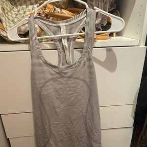 Lulu lemon tank